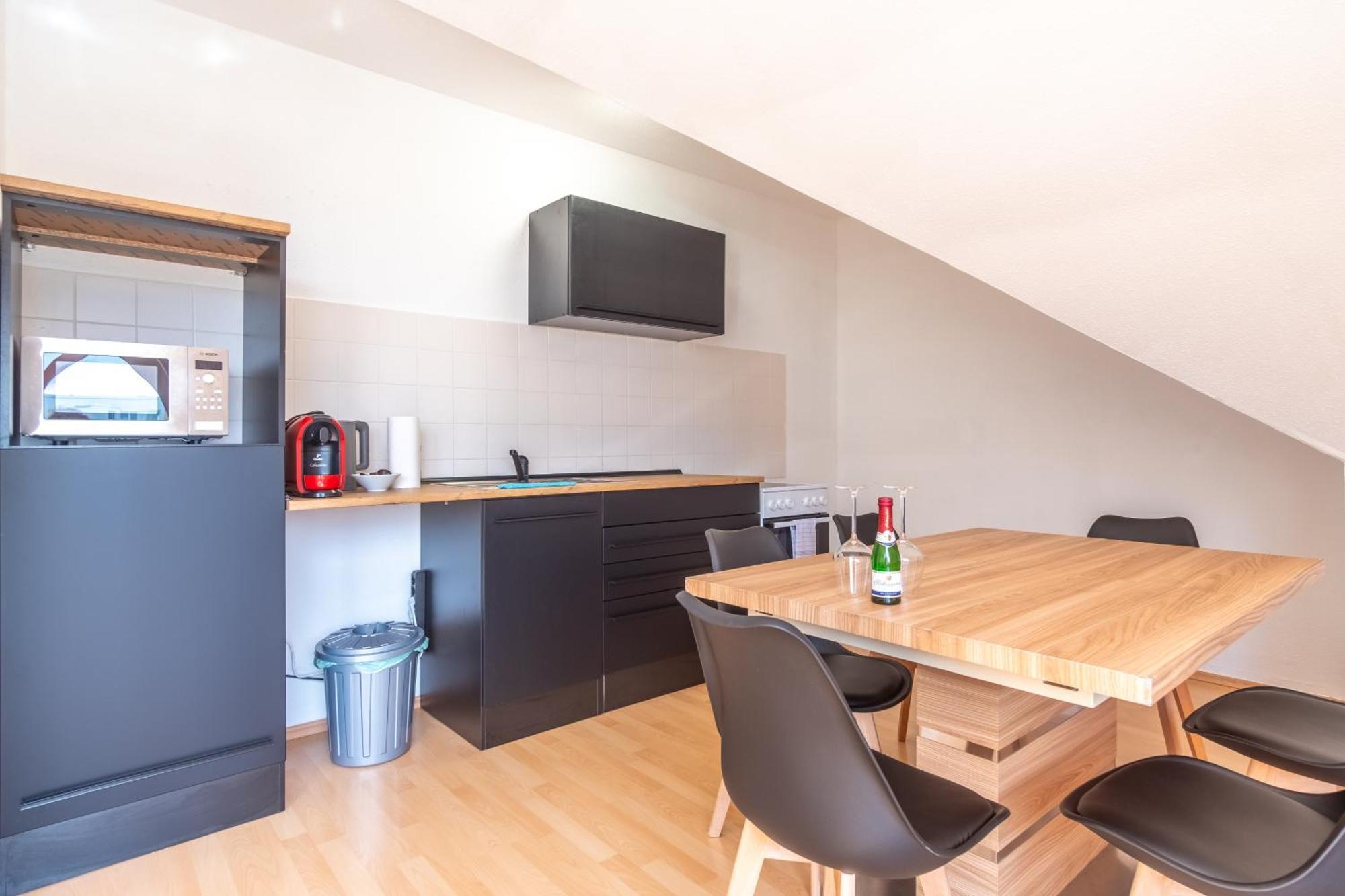 4k Tv, Soundbar, Ausblick Apartment Bad Durrenberg